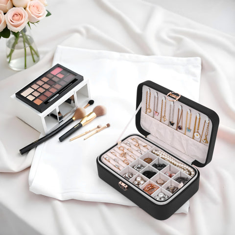 KRISHYAM® Luxury Lockable Jewelry Organizer Box – Portable PU Leather Organizer with Removable Tray for Rings, Earrings, Necklaces, and Bracelets (Black, Grey, White, Pink)