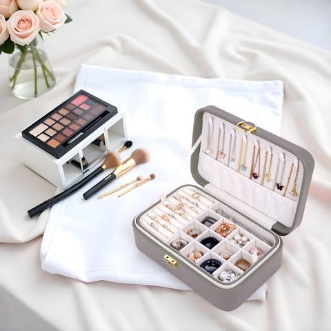 KRISHYAM® Luxury Lockable Jewelry Organizer Box – Portable PU Leather Organizer with Removable Tray for Rings, Earrings, Necklaces, and Bracelets (Black, Grey, White, Pink)